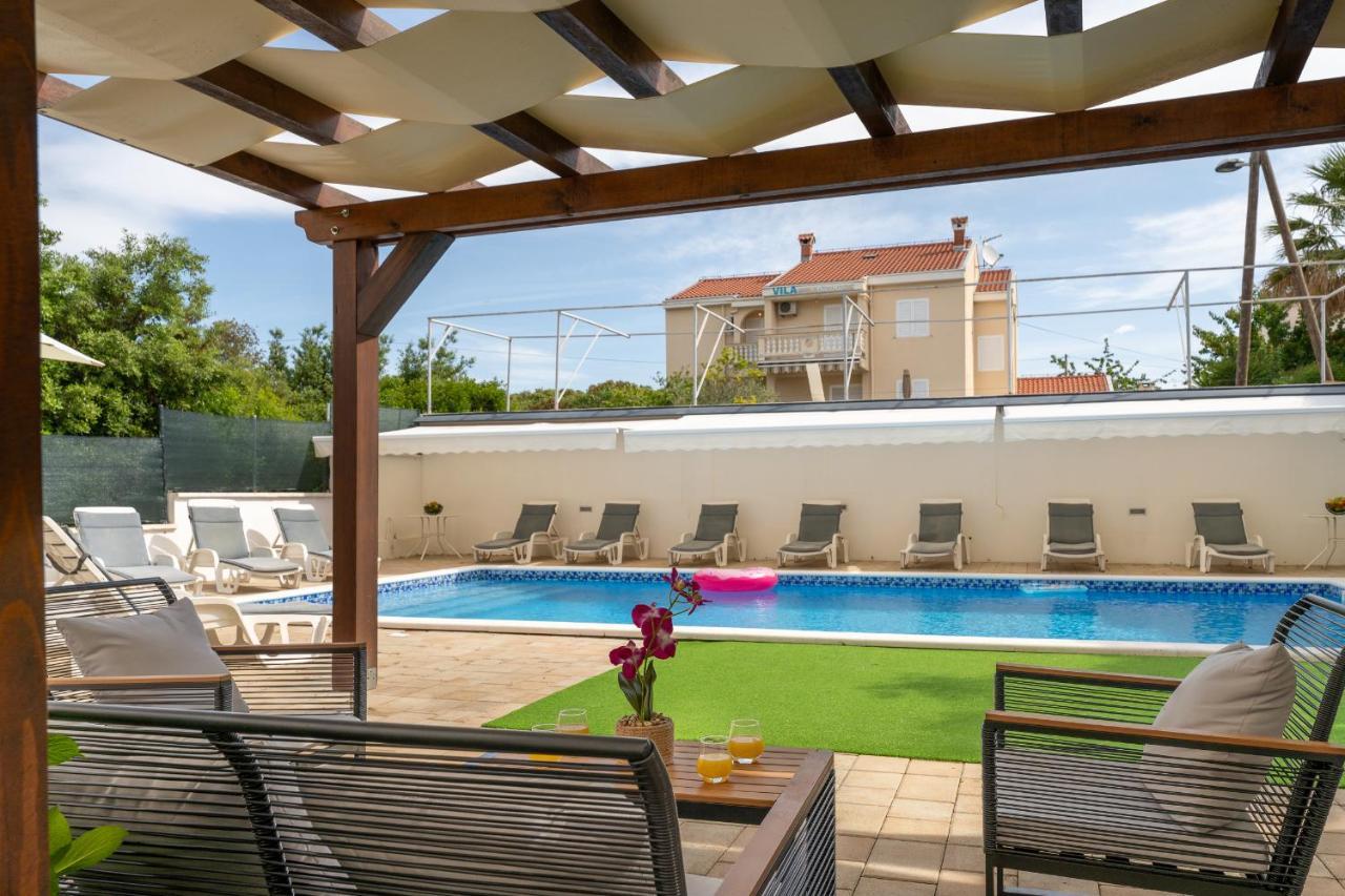Villa Mirela Petrčane Exterior foto