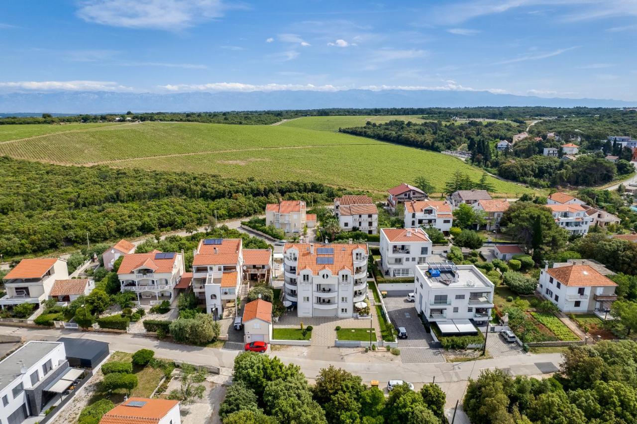 Villa Mirela Petrčane Exterior foto