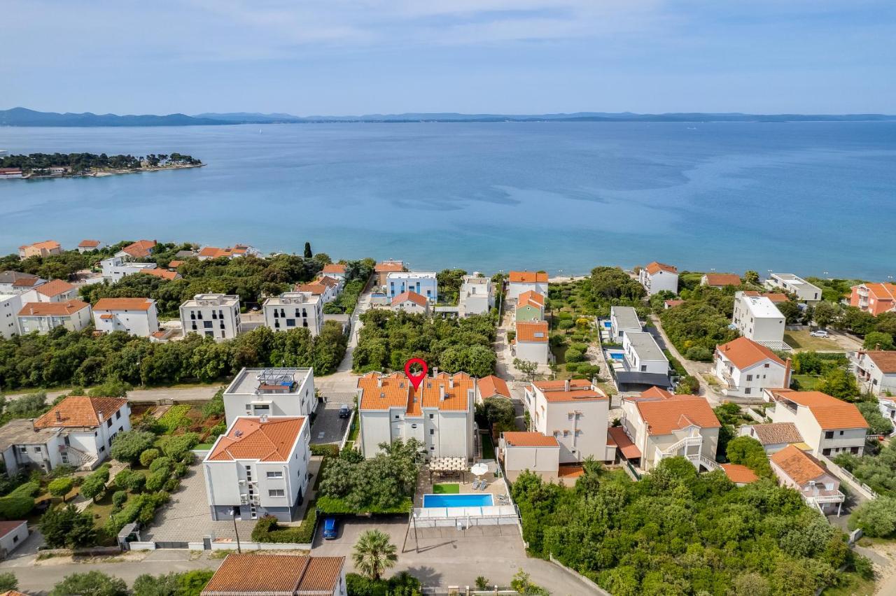 Villa Mirela Petrčane Exterior foto