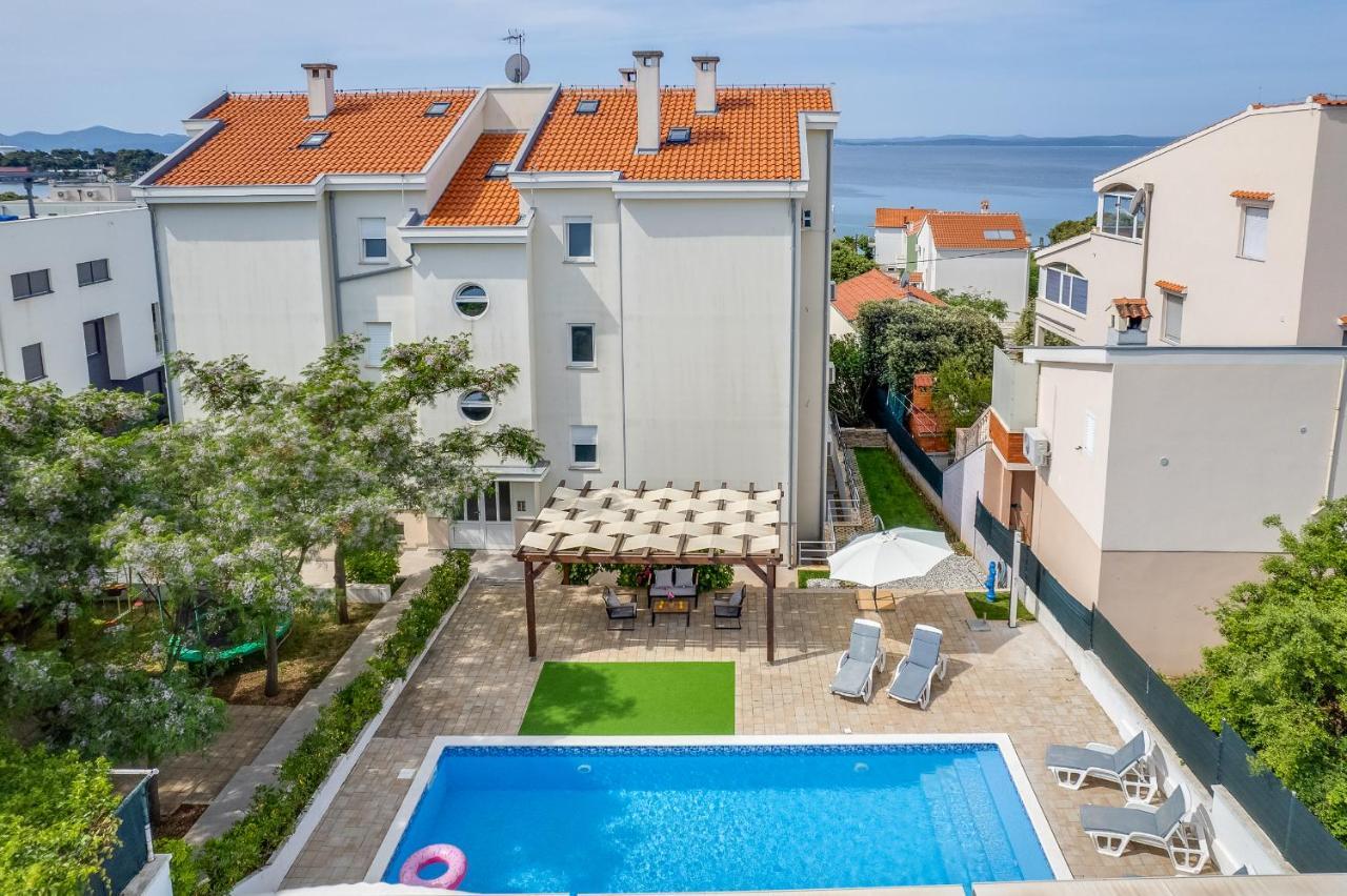 Villa Mirela Petrčane Exterior foto